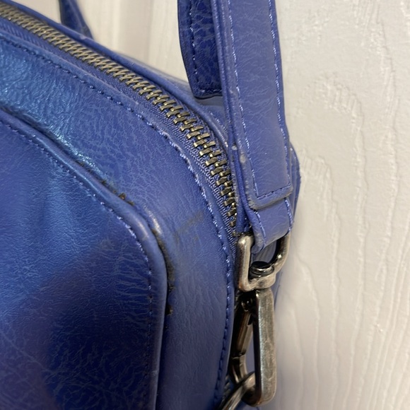 Matt and Nat Laptop bag blue Vegan Briefcase style bag - Picture 4 of 12